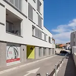 Bepo Studio Apartment - Free Parking